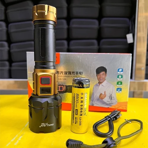 چراغ قوه زومدار اسمال سان مدل ZY-T306