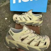 صندل آبنوردی مردانه هوکا HOKA (اورجینال)