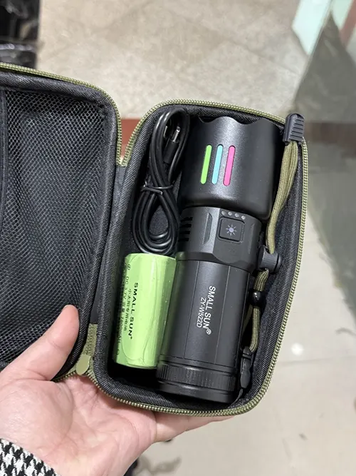 چراغ قوه زومدار اسمال سان مدل ZY-W522D درجه یک
