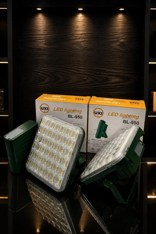 چراغ LED برند UXI مدل BL-950