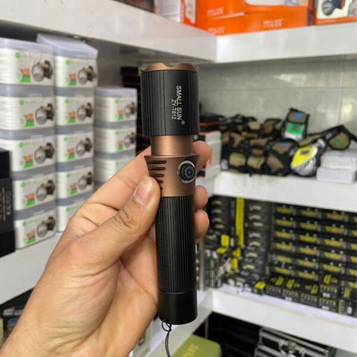 نورافکن دستی اسمال سان مدل T812 مناسب روشنایی محیط