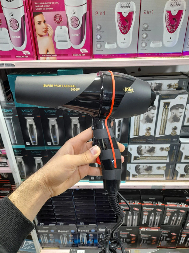دستگاه خشککننده مو PROMAX REF7529 مجهز به موتور سنگین و باد سرد
