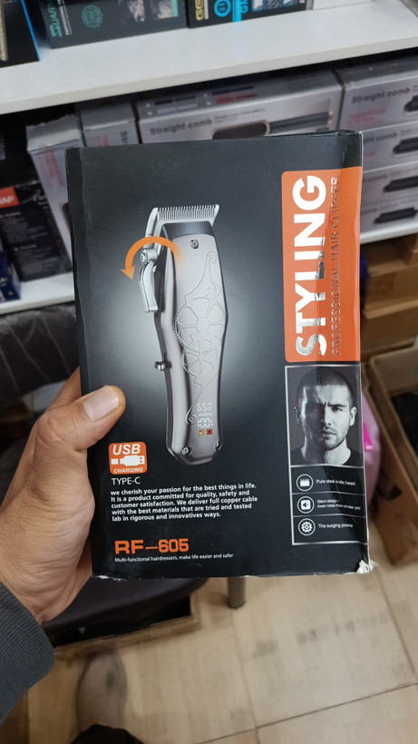 ماشین پیرایش استایلینگ RF-605 برای آراستگی و اصلاح مو