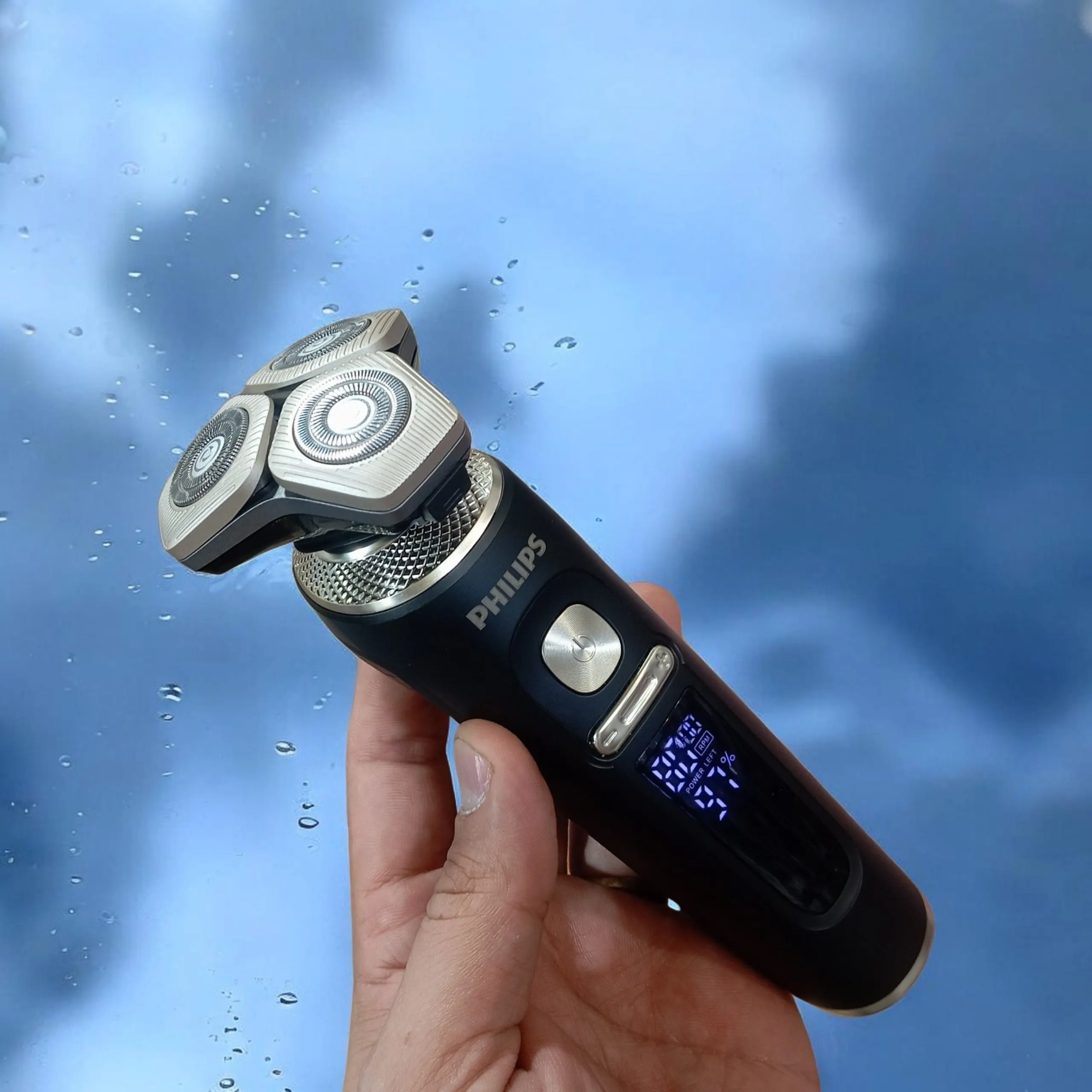 ریش‌تراش فیلیپس Shaver 9000/9830 با طراحی حرفه‌ای