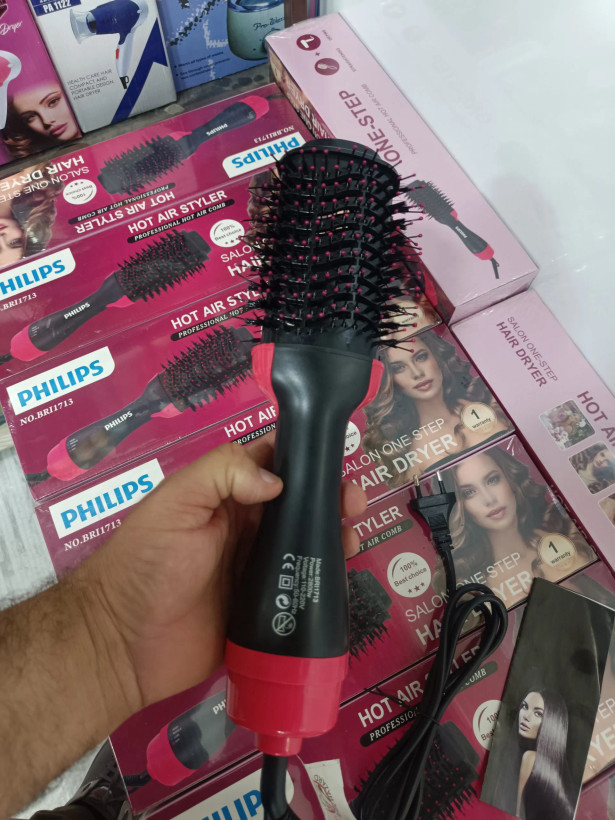 سشوار برسدار فیلیپس برای خشککردن و حالتدهی مو