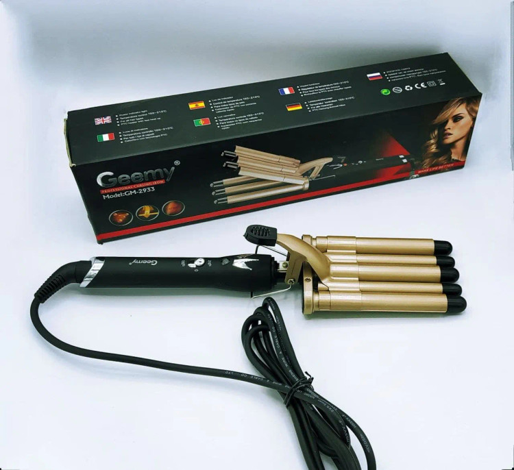 فرکننده پنجموج مو Geemy GM-2933 با پوشش سرامیکی و تنظیم دما در دو سطح ۱۸۰ و ۲۱۰ درجه