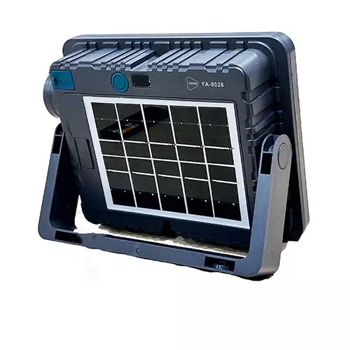 نورافکن LED خورشیدی 100 وات OKGO مناسب حیاط، باغ و فضای باز FA-8028