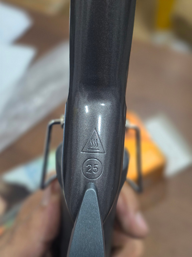 دستگاه فرکننده مو PROMOZER MZ-2237 با قطر میله ۲۵ میلیمتر برای ایجاد فرهای کلاسیک
