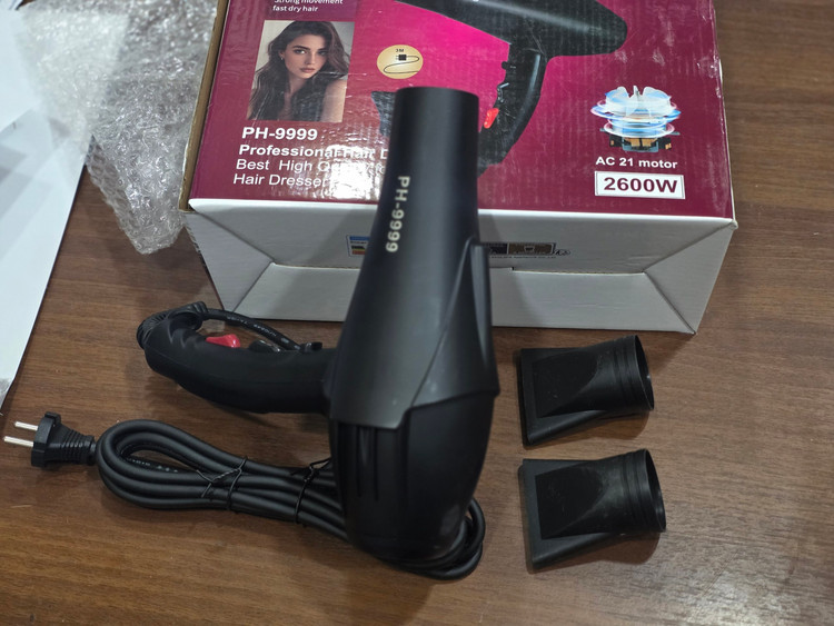 سشوار حرفهای فیلیپس Philips مناسب خشککردن و حالتدهی مو